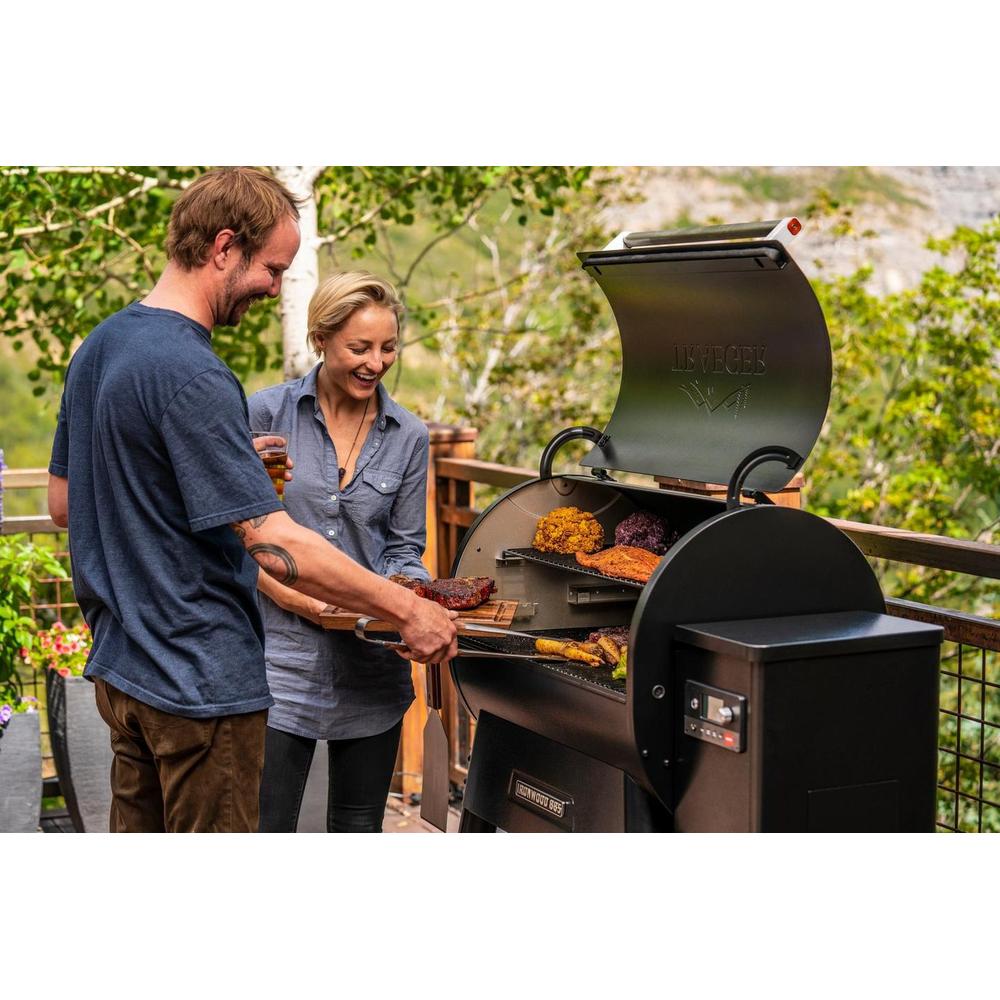 Traeger Ironwood 885 Pelletgrill - Hilles.no
